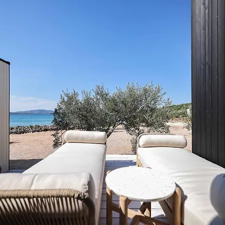 The Eco Premium Mobile Homes By Oiko Collection Villa Tisno