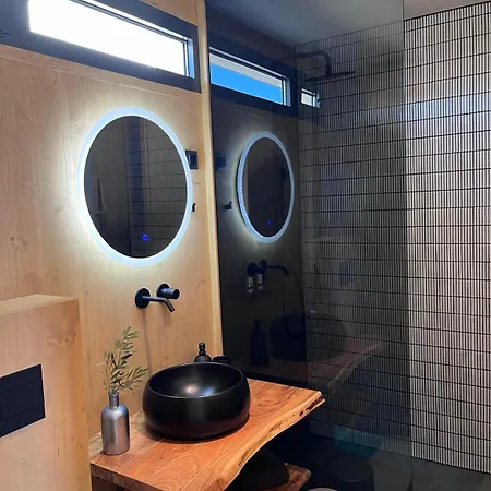 The Eco Premium Mobile Homes By Oiko Collection * Tisno